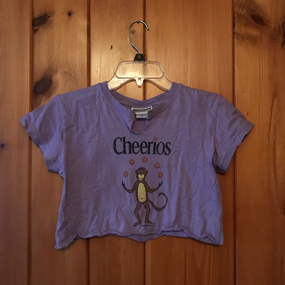 Crop top with cute design